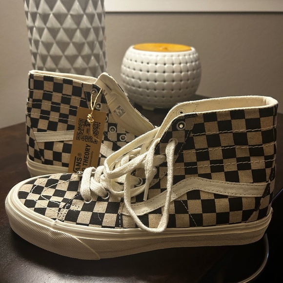 Vans Checkered High Tops NWT - Picture 1 of 3
